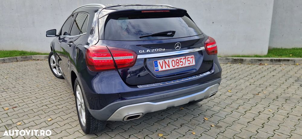 Mercedes-Benz GLA 200 (CDI) d 4Matic 7G-DCT - 9