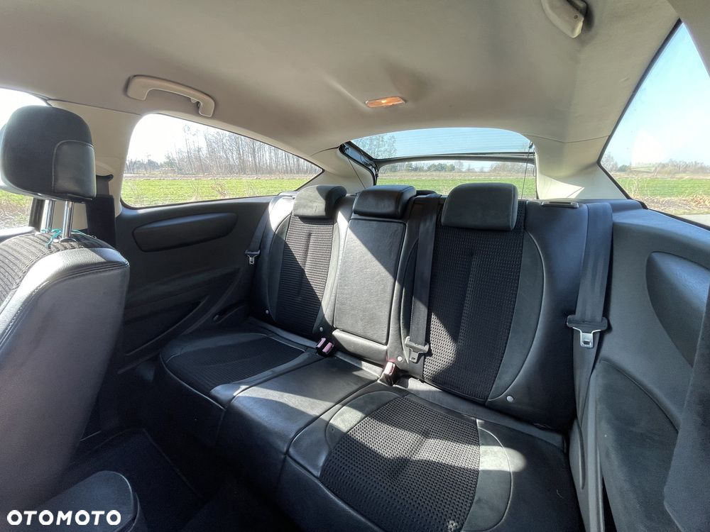 Citroën C4 2.0 HDi VTS - 24