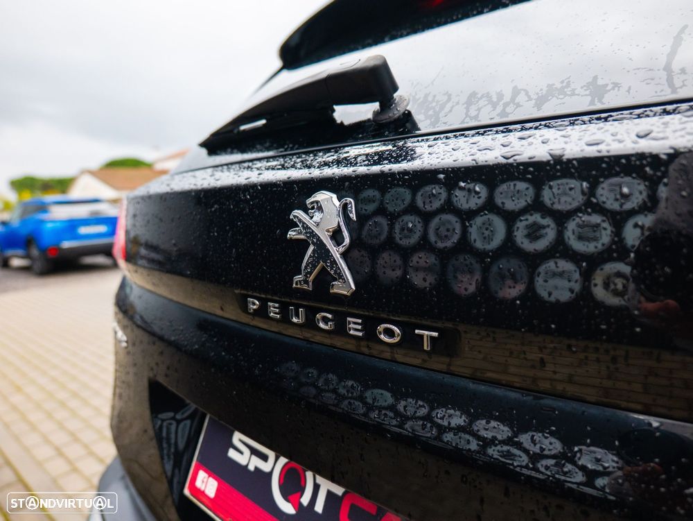 Peugeot 3008 1.6 Hybrid GT e-EAT8 - 37