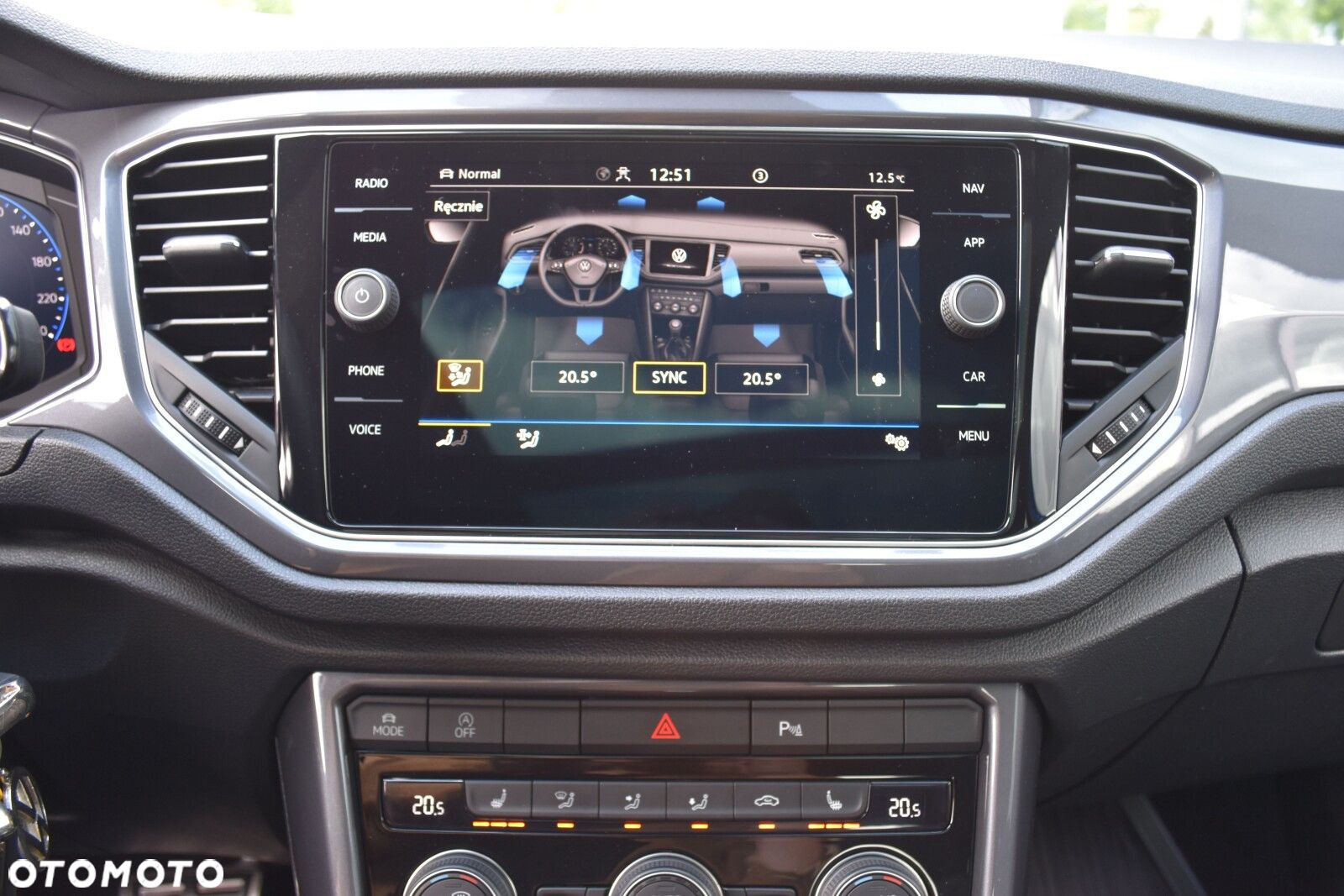 Volkswagen T-Roc - 20