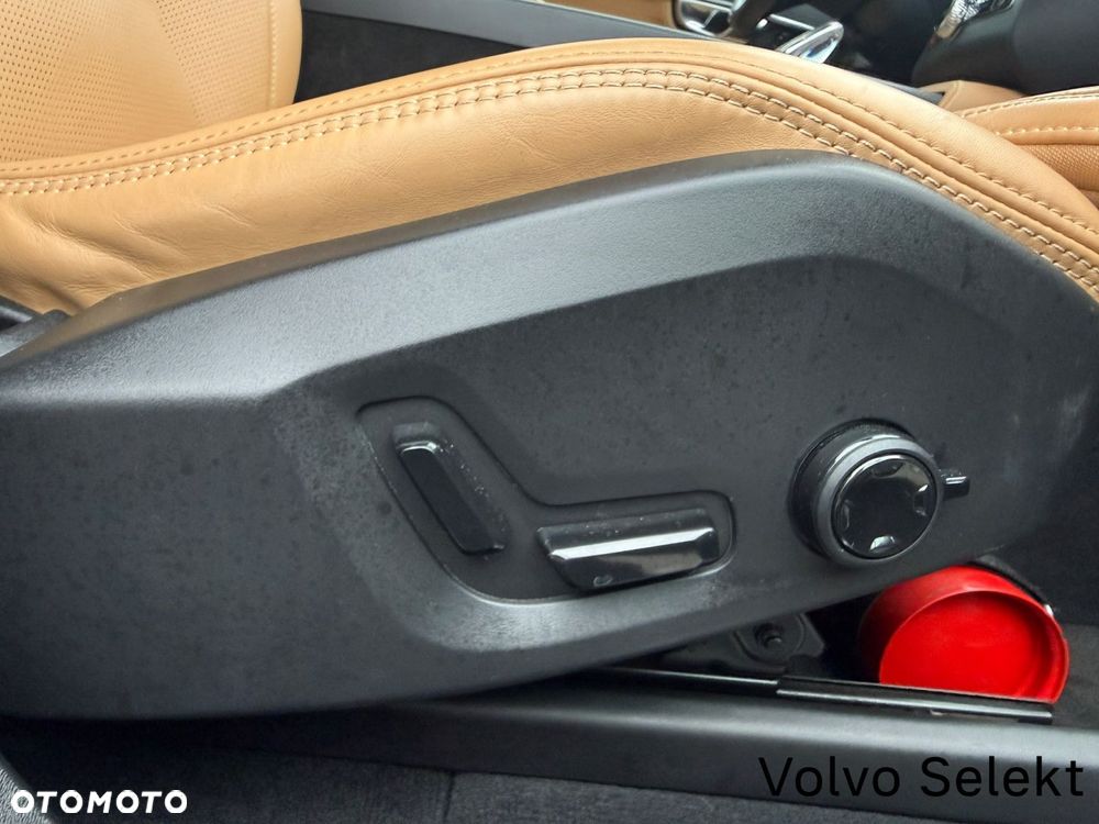Volvo XC 90 - 36