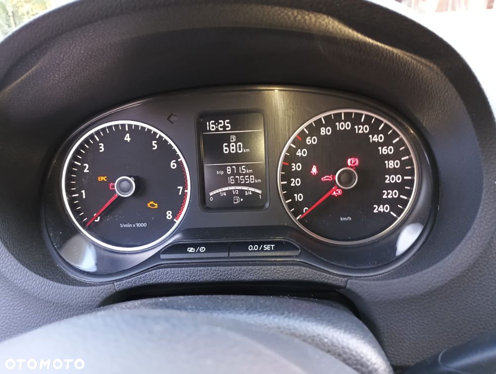 Volkswagen Polo - 6