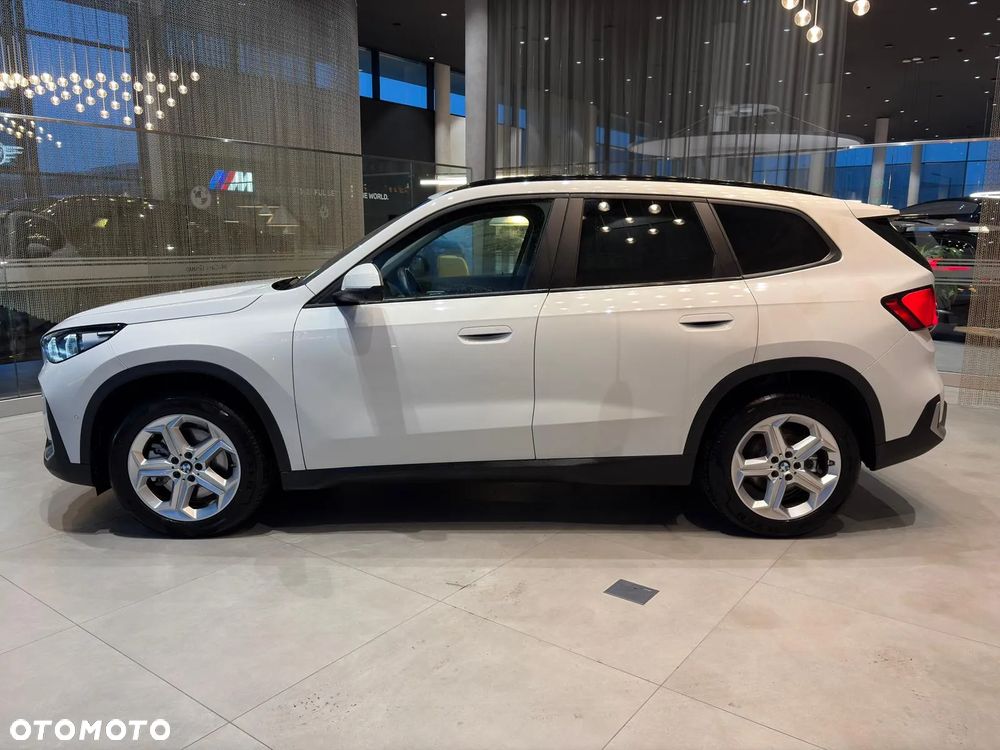 BMW X1 xDrive23i mHEV xLine - 4