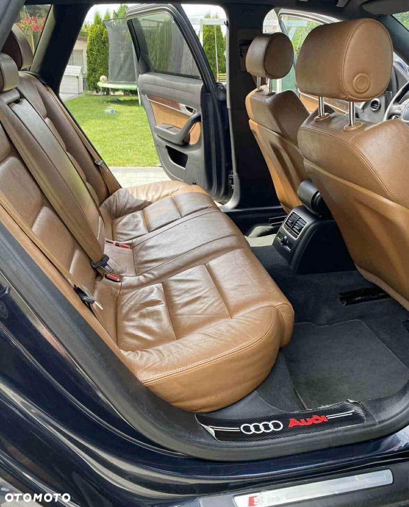 Audi A6 Avant 2.4 Quattro - 6