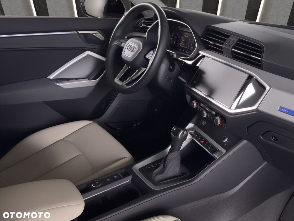 Audi Q3 Sportback - 17