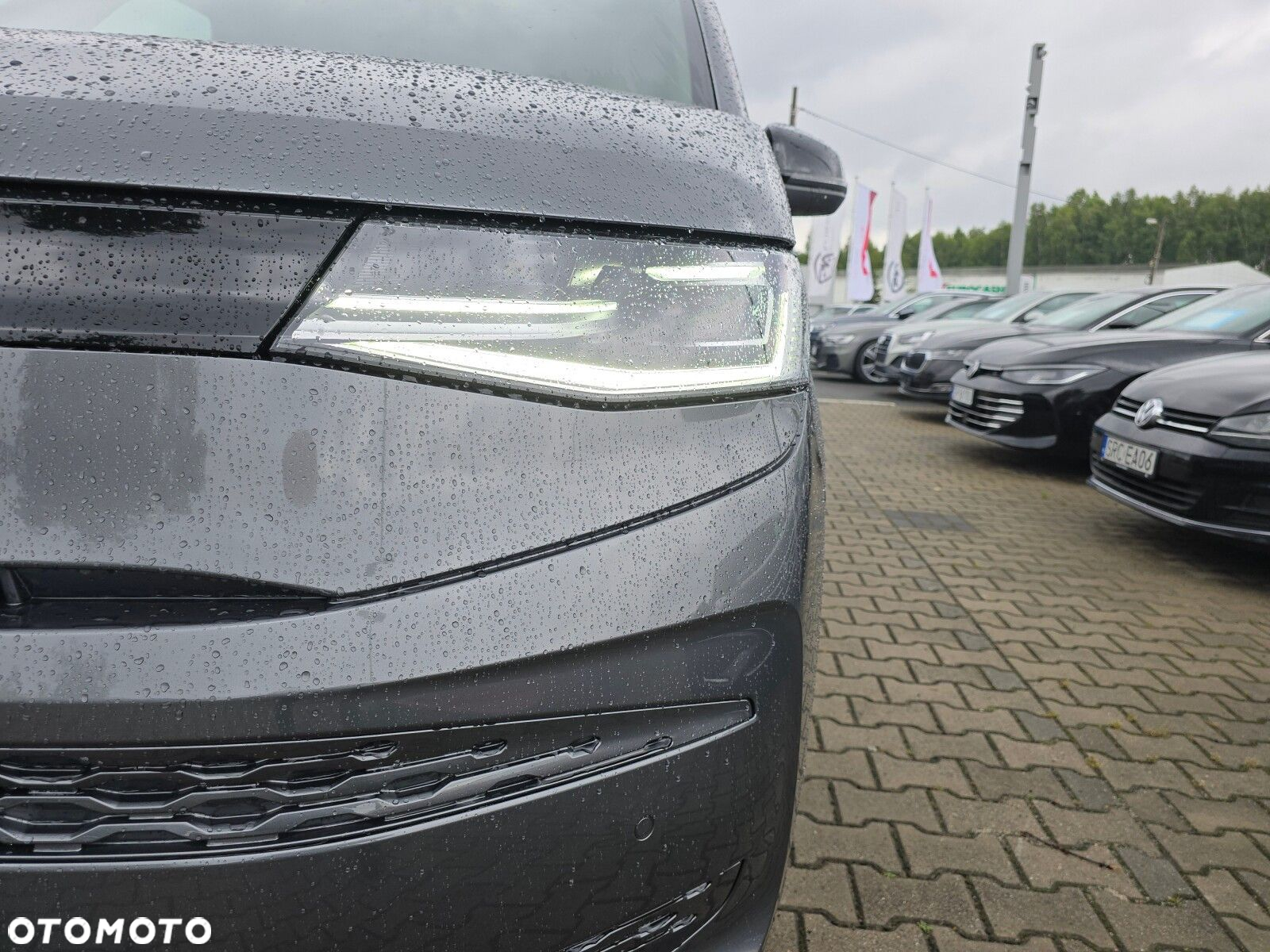 Volkswagen california Nowa California Beach silnik: 2,0 l TDI SCR 150 KM / skrzynia biegów: 7-biegowa DSG rozstaw osi: 3124 mm - 38