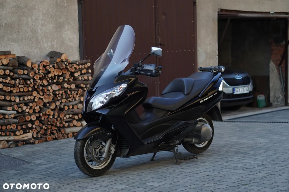 Suzuki Burgman - 1