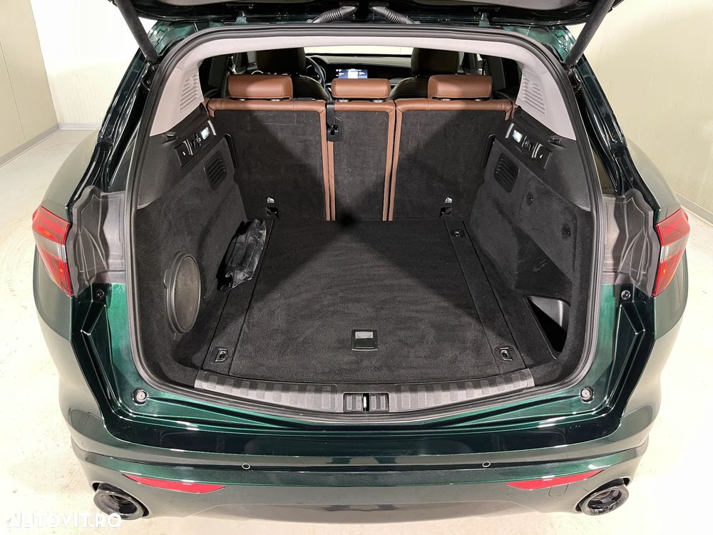 Alfa Romeo Stelvio 2.0 Turbo AWD AT8 Veloce - 14