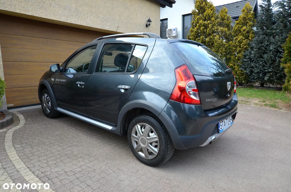 Dacia Sandero 1.6 MPI Stepway - 4