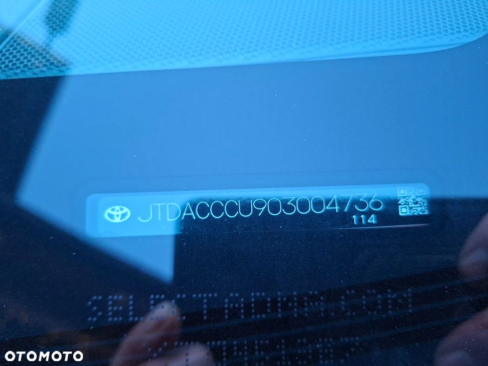 Toyota Prius 2.0 Hybrid Executive - 16