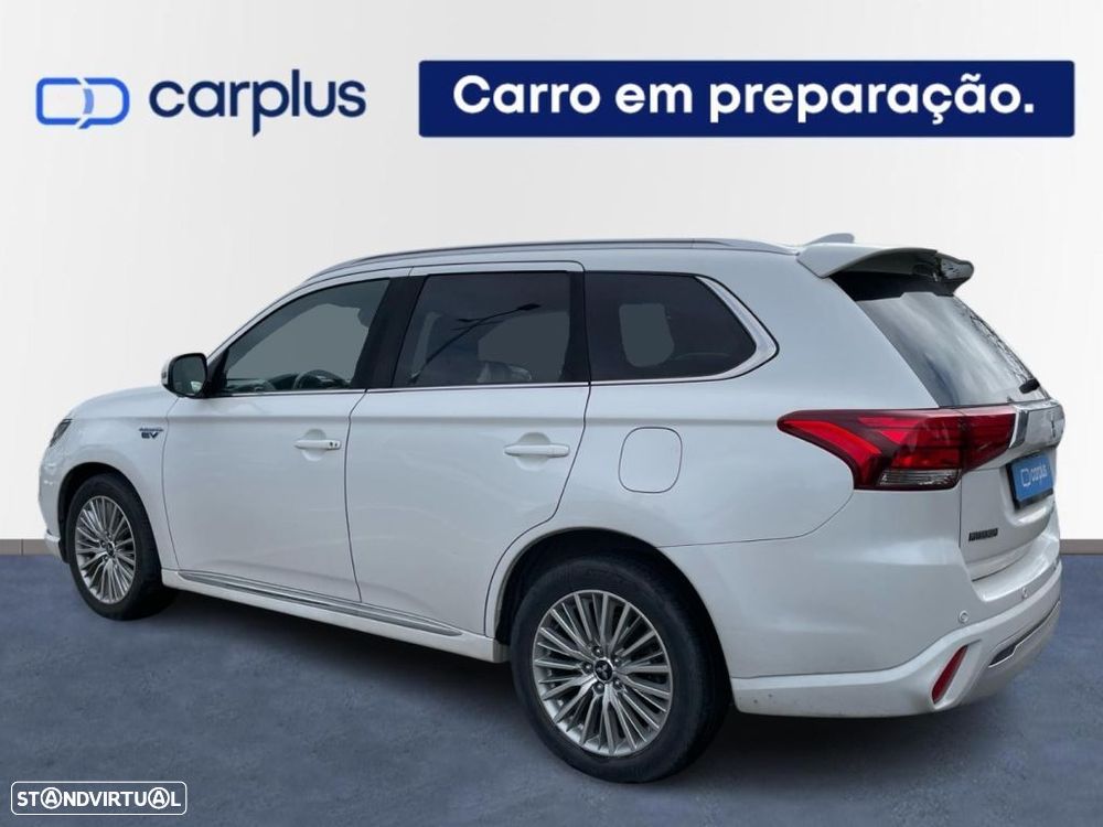 Mitsubishi Outlander 2.4 Ice Edition - 2