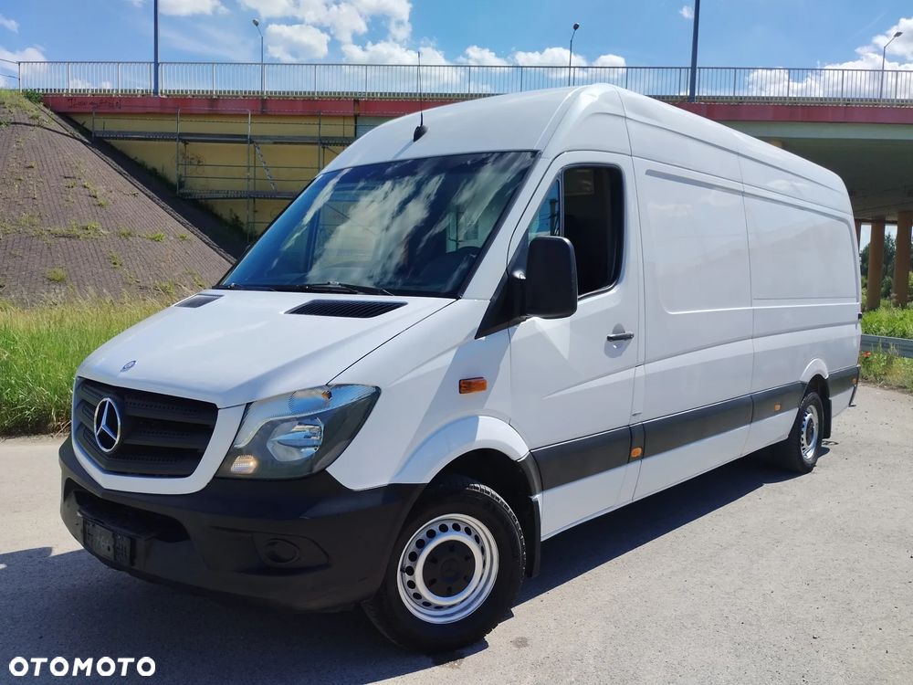 Mercedes-Benz Sprinter - 2