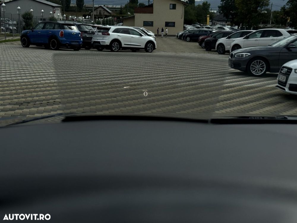 Volkswagen Tiguan - 19