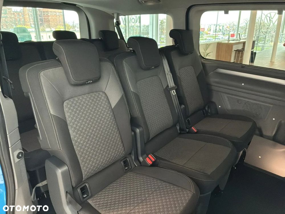 Volkswagen Caravelle - 13