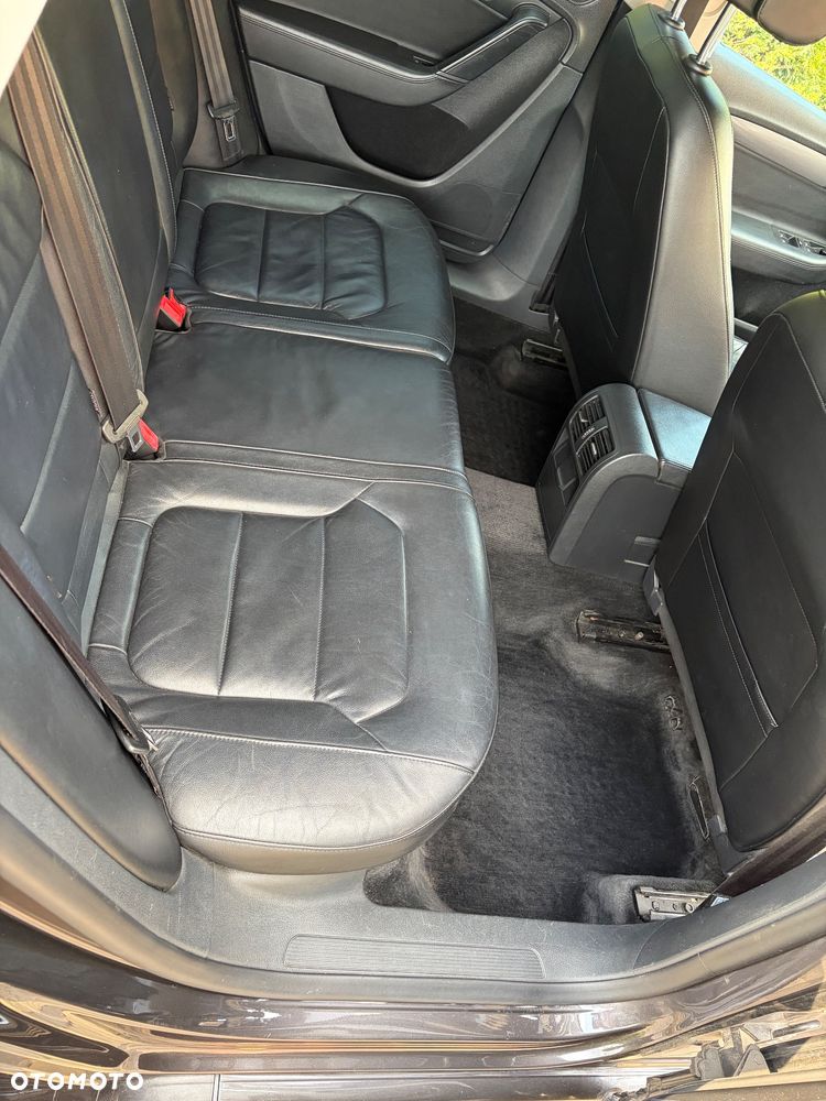 Volkswagen Passat 1.6 TDI DPF BlueMot Comfortline - 15