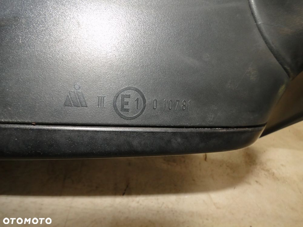 VW PASSAT B6 LUSTERKO PRAWE 6 PIN EUROPA - 9