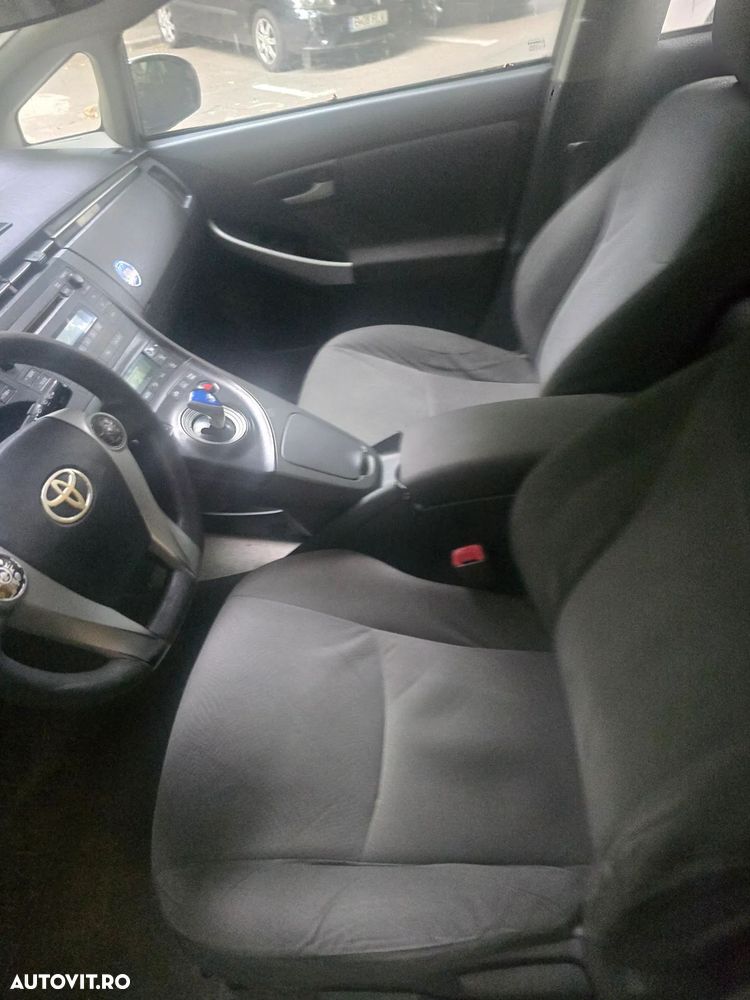 Toyota Prius HSD Luna - 25