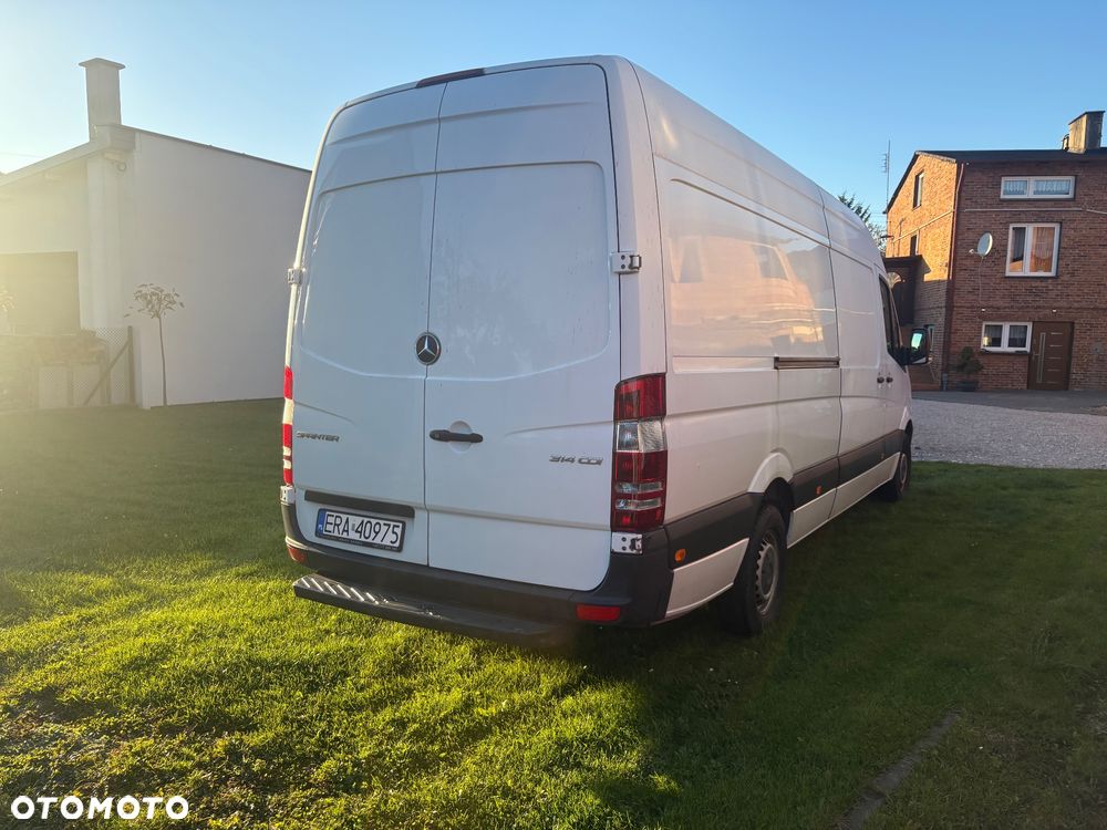 Mercedes-Benz Sprinter - 4