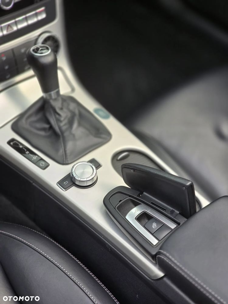 Mercedes-Benz SLK 250 CDI BlueEff - 10