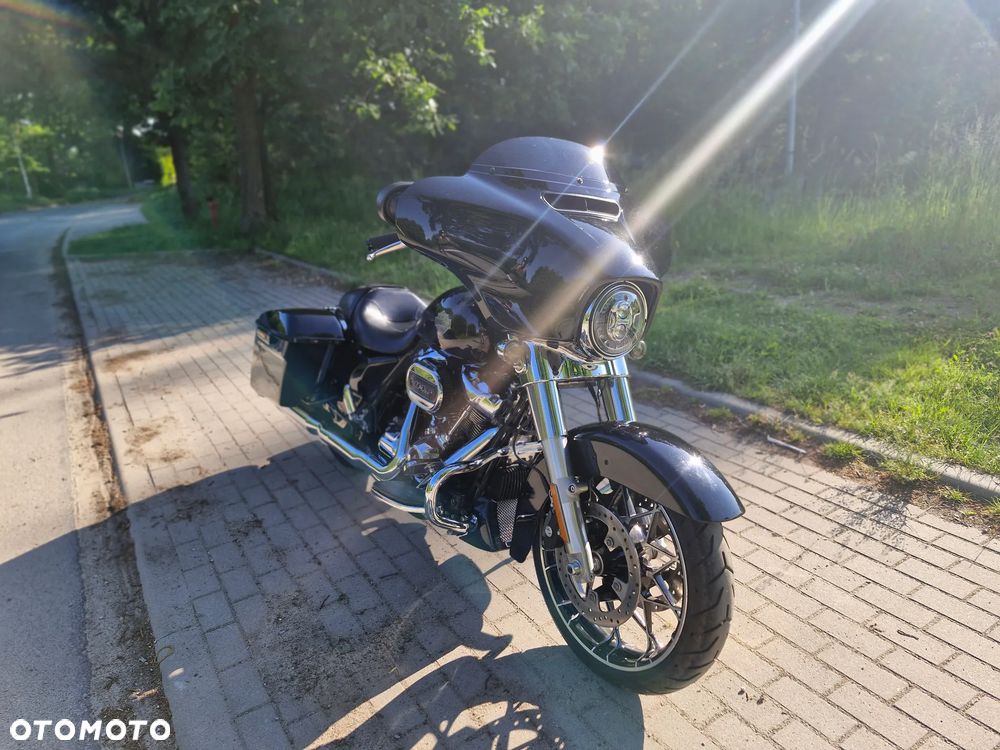 Harley-Davidson Touring Street Glide - 3
