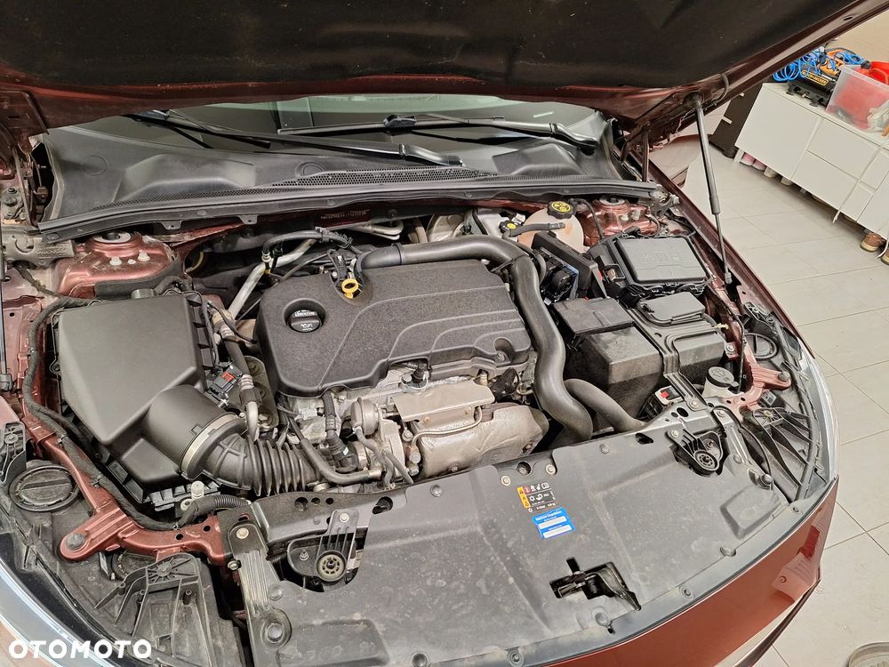 Opel Insignia 1.5 T Exclusive S&S - 36