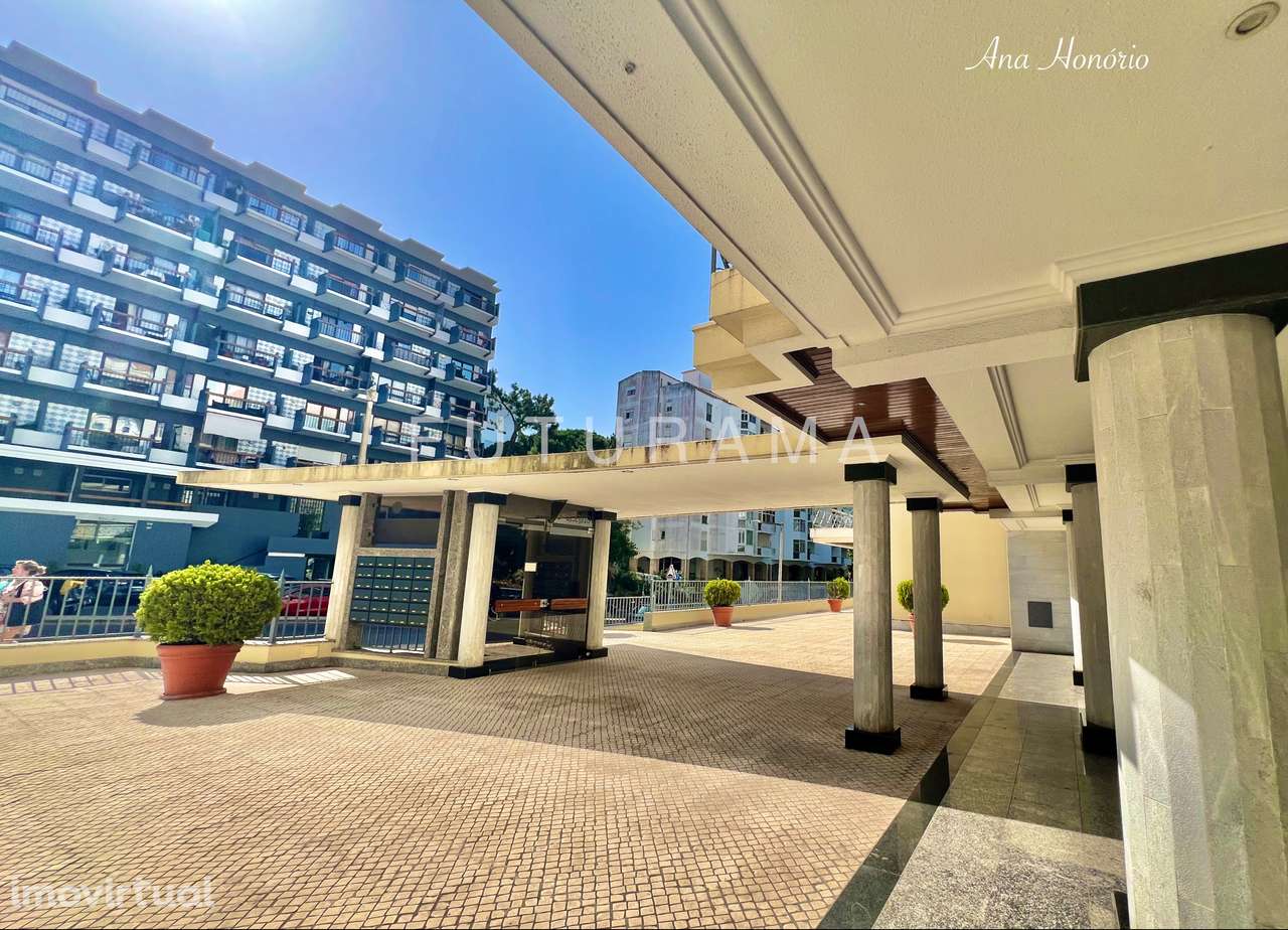 Excelente T3 Monte Estoril a 5 minutos da praia - Grande imagem: 3/42