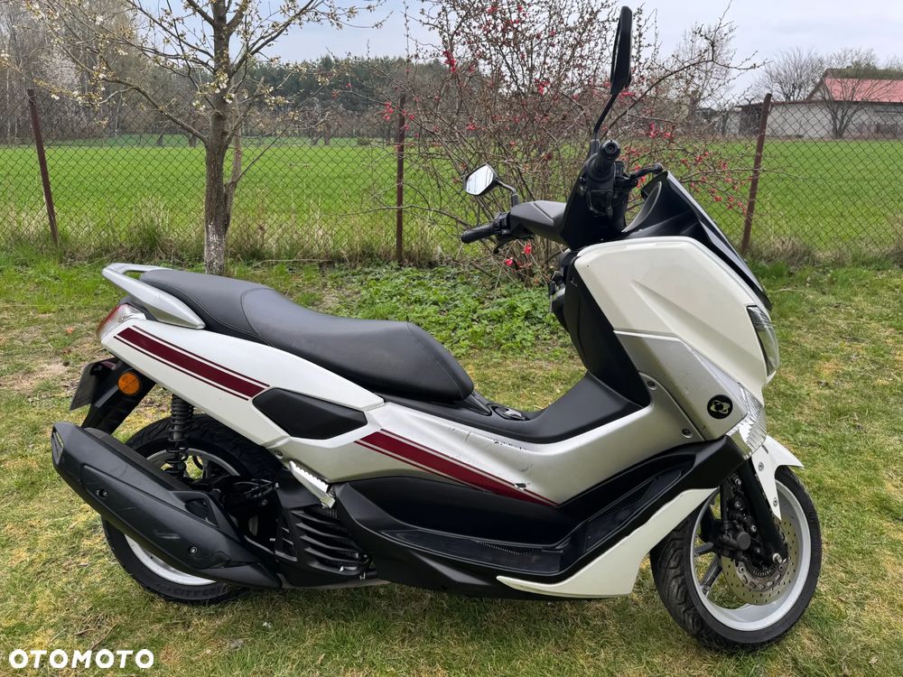 Yamaha NMAX - 7