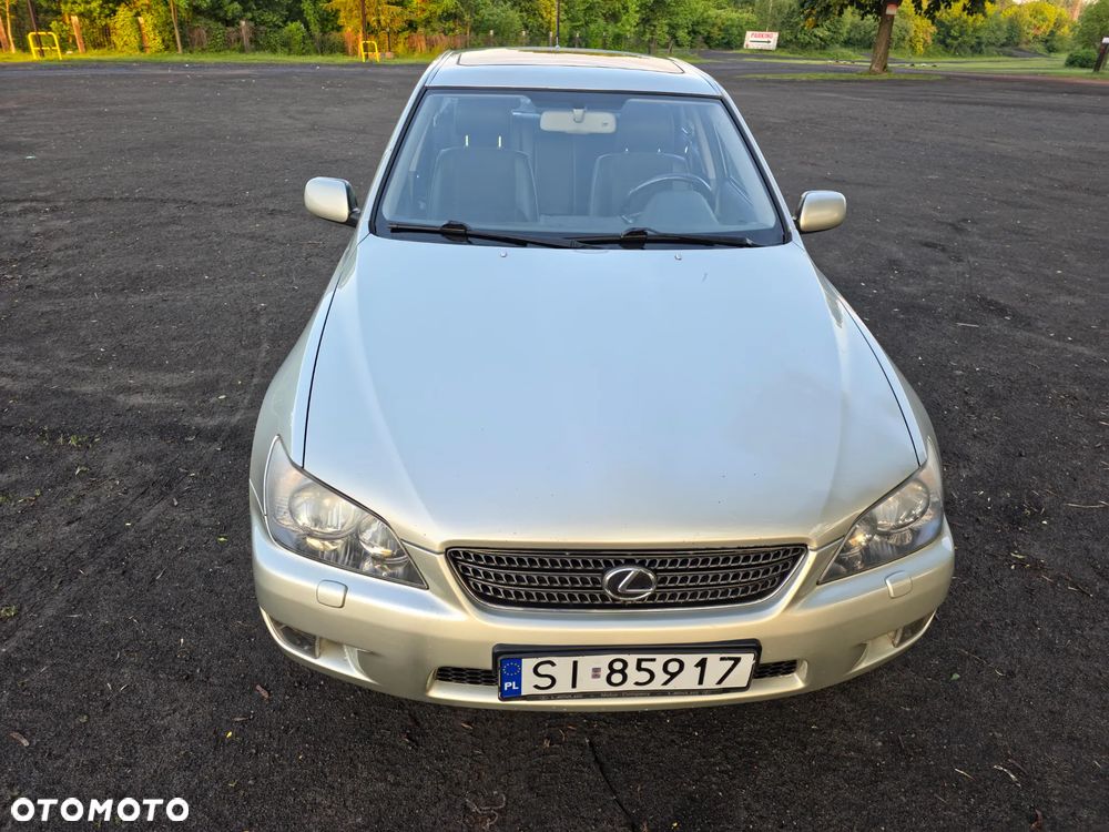 Lexus IS 200 Prestige - 18