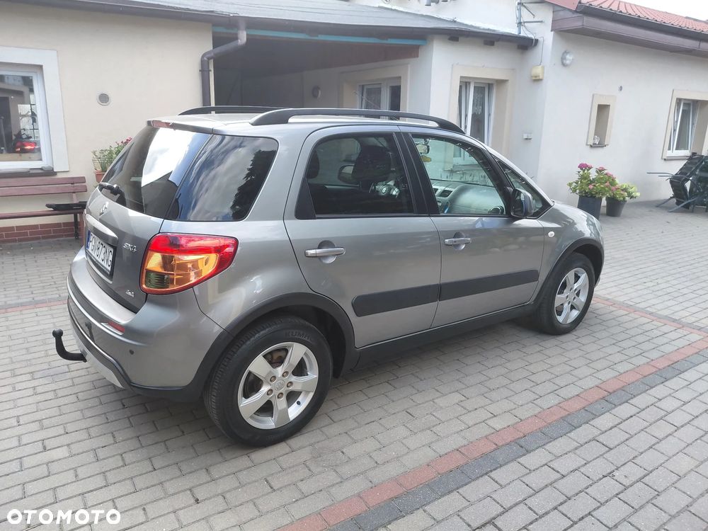 Suzuki SX4 1.6 VVT 4x4 Club - 5