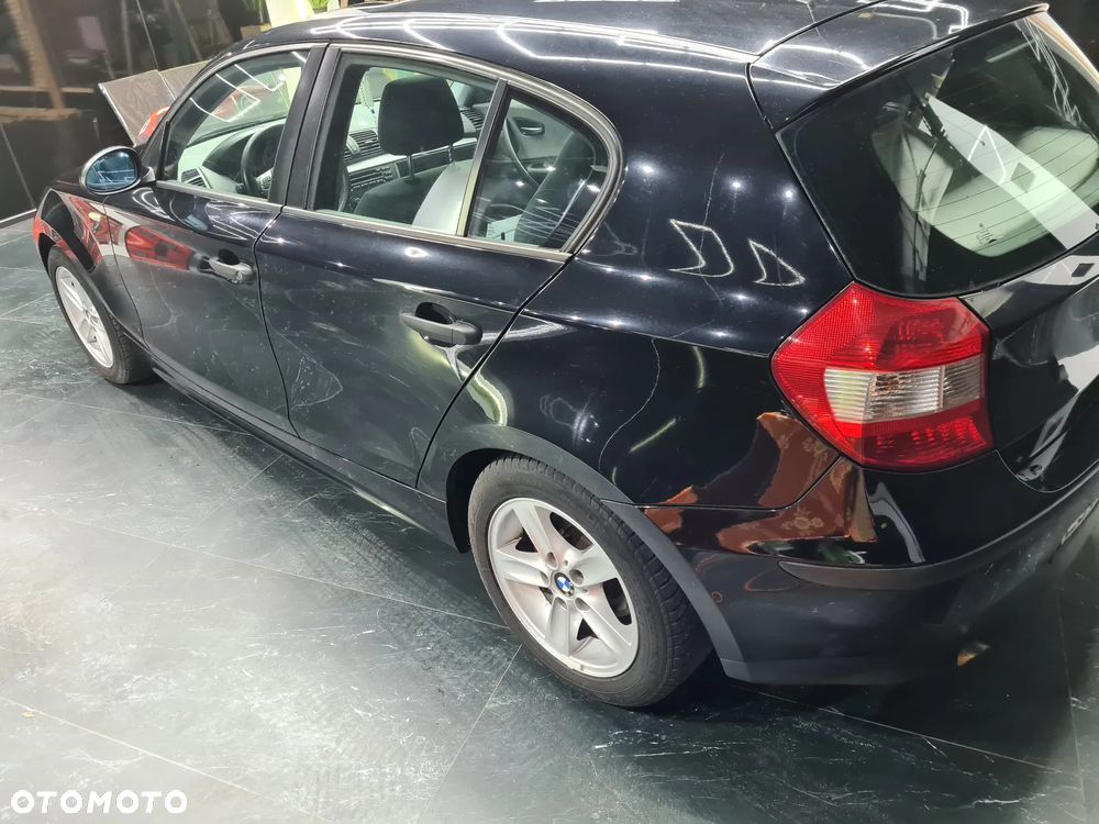 BMW Seria 1 - 25