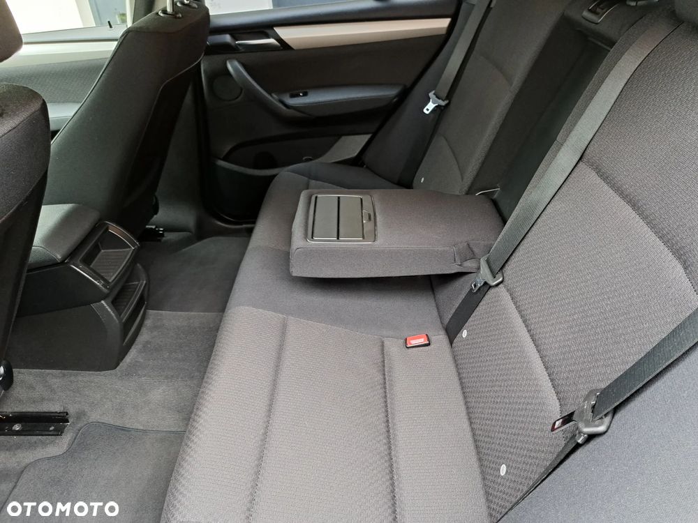 BMW X3 xDrive20d - 16