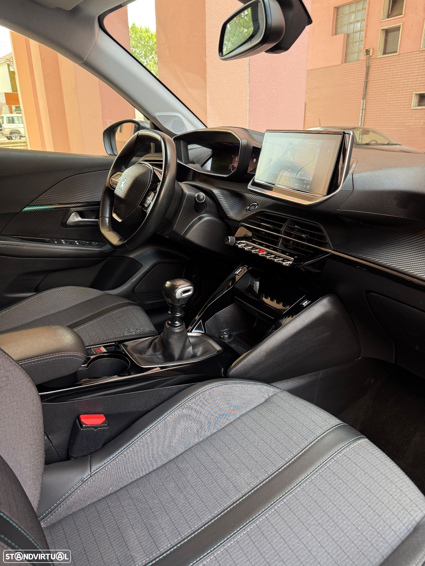 Peugeot 208 1.2 PureTech Allure - 16