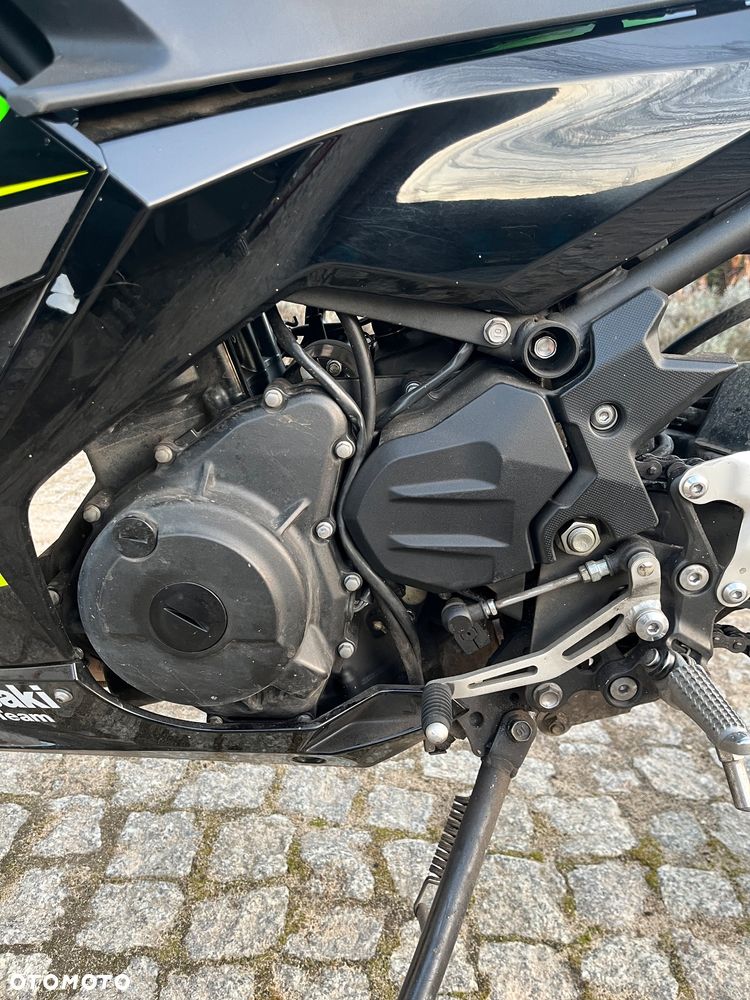 Kawasaki Ninja 400 - 11
