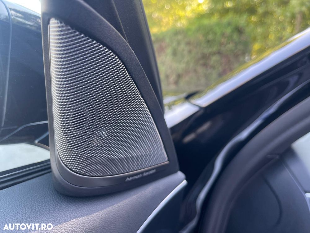 BMW Seria 5 530i AT MHEV - 13