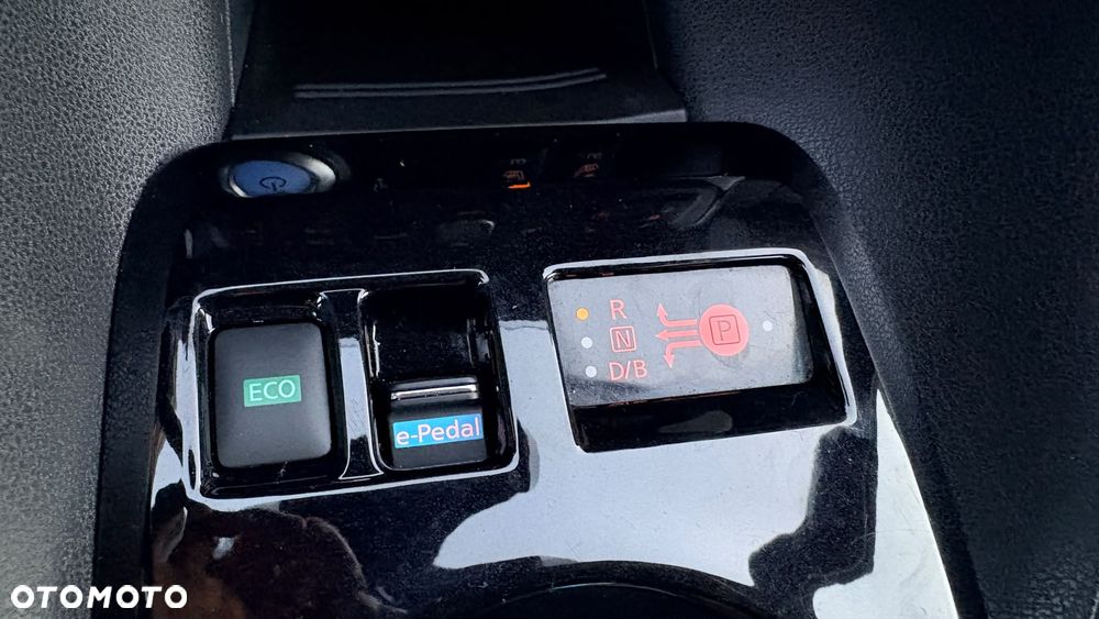 Nissan Leaf 40kWh N-Connecta - 4