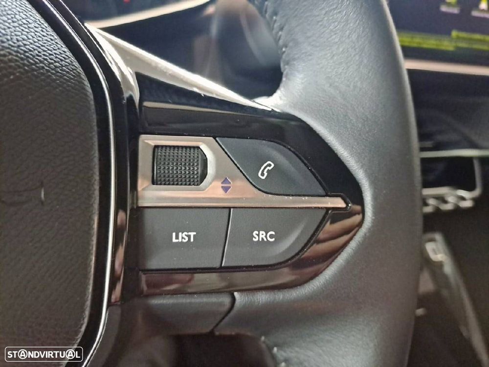 Peugeot 208 1.2 PureTech Allure Pack - 17