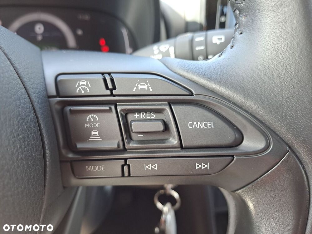 Toyota Yaris Cross Hybrid 1.5 Comfort - 16