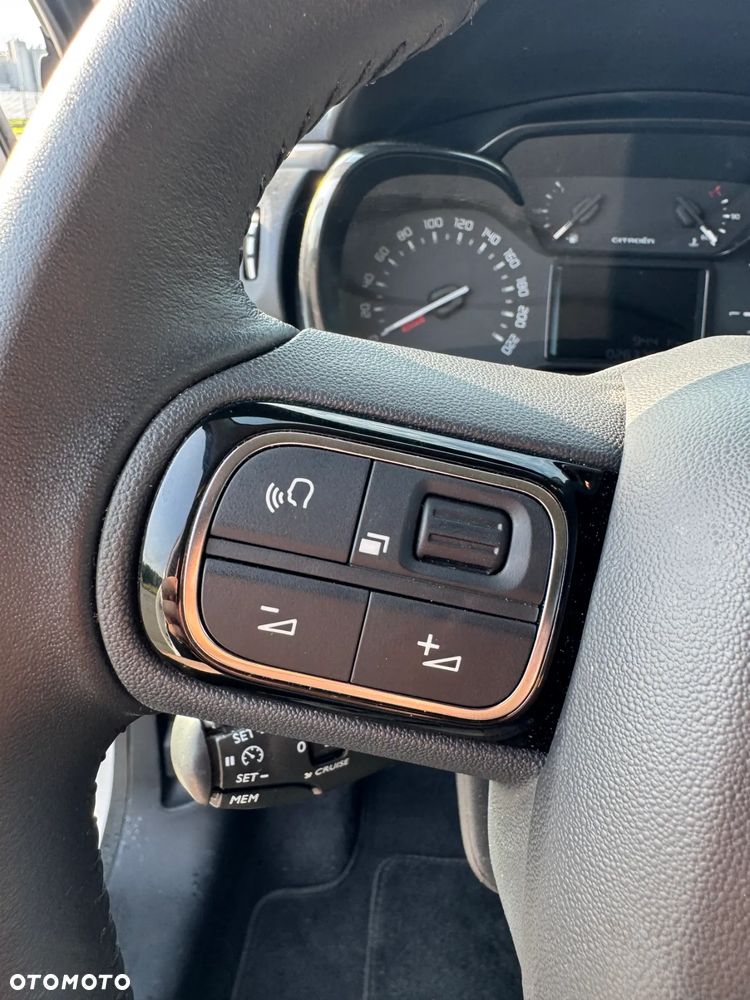 Citroën C3 1.2 PureTech Shine EAT6 - 10