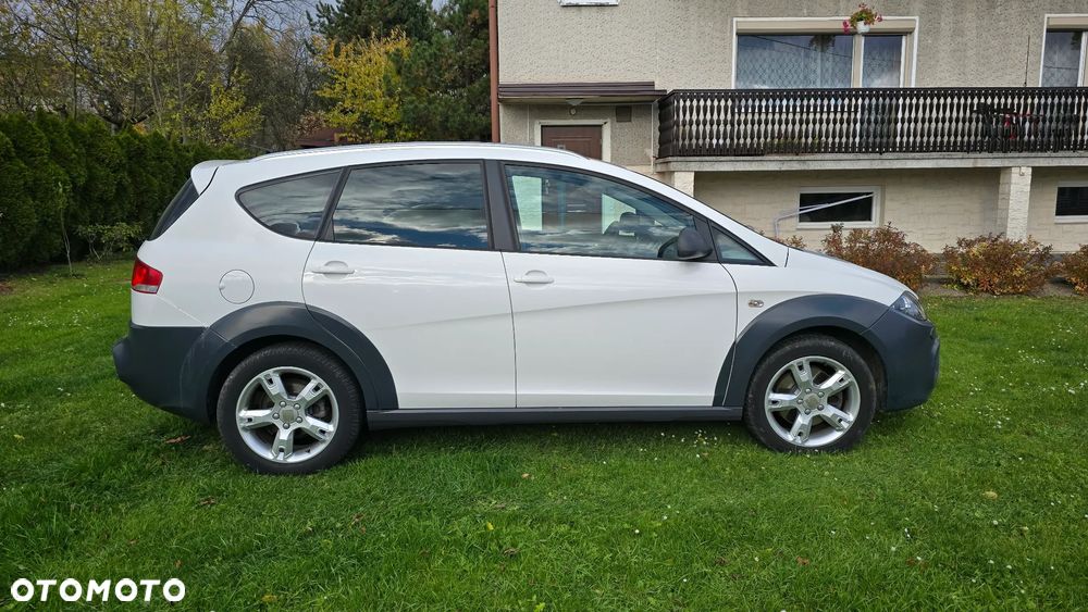 Seat Altea XL 2.0 TDI 4x4 Freetrack - 4