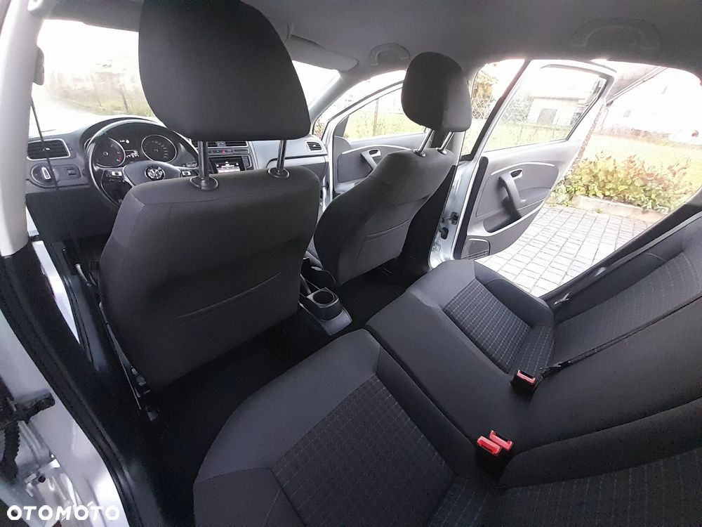 Volkswagen Polo 1.4 TDI (Blue Motion Technology) Comfortline - 27