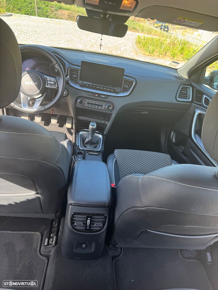 Kia XCeed 1.0 T-GDI Tech - 11