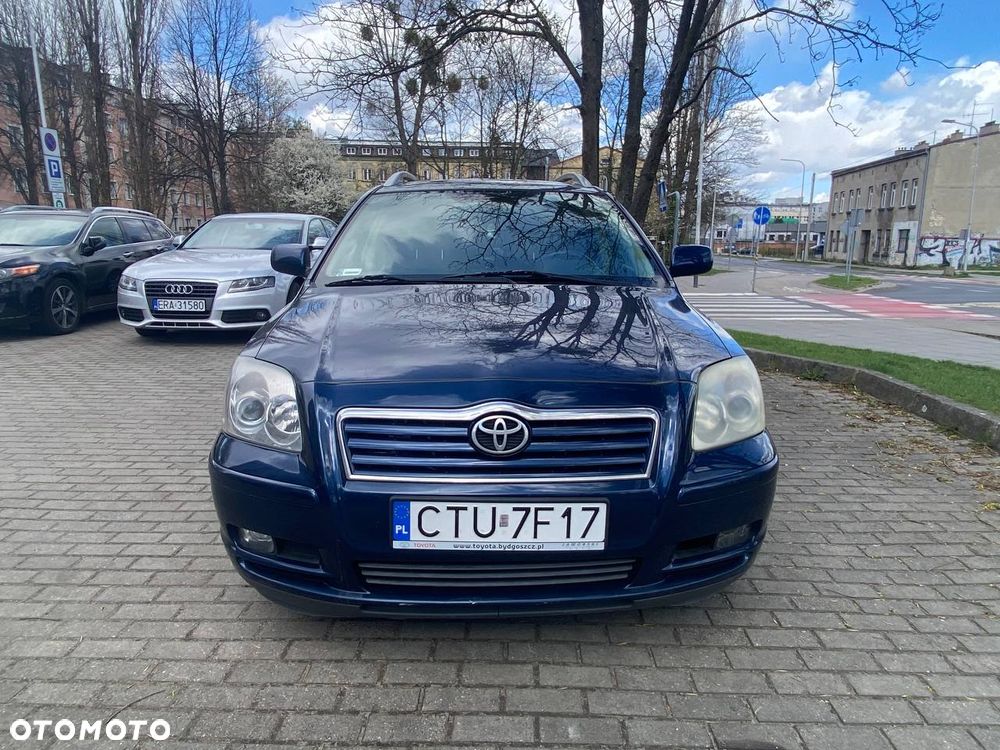 Toyota Avensis 2.0 D-4D - 1