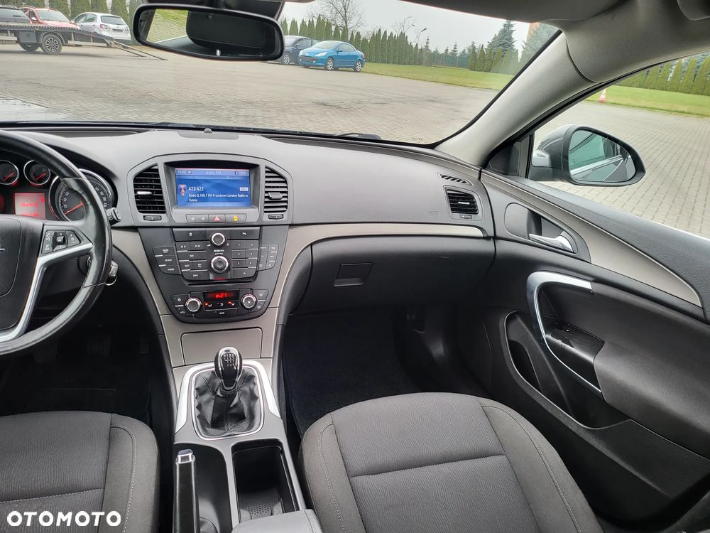 Opel Insignia - 25