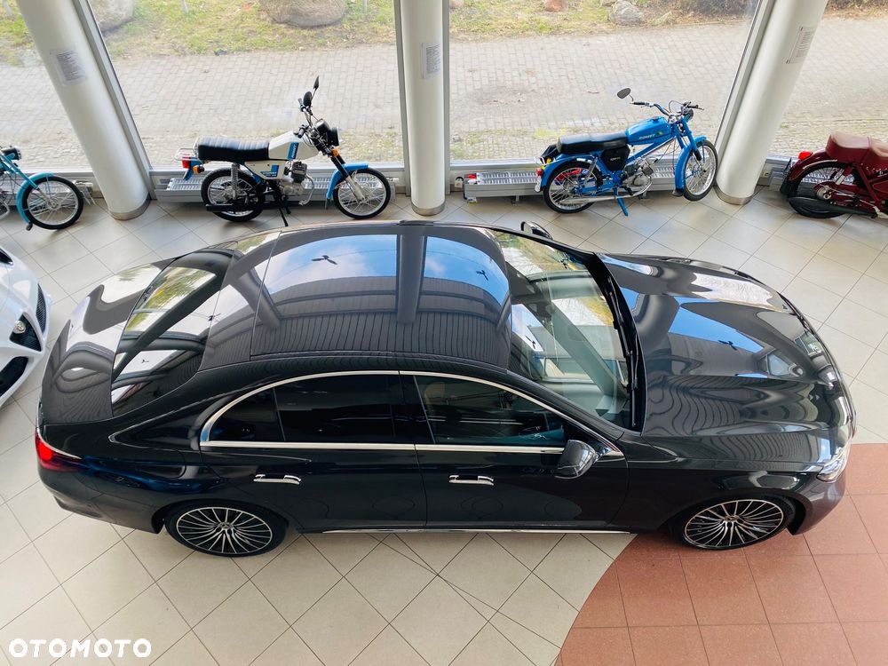 Mercedes-Benz Klasa E 200 mHEV 4-Matic AMG 9G-Tronic - 12