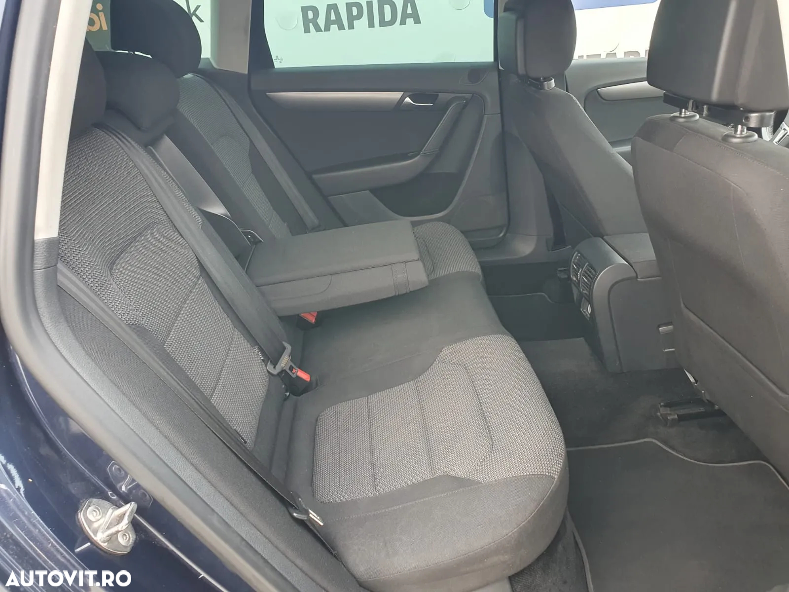 Volkswagen Passat Variant 1.6 TDI BlueMotion Technology Comfortline - 14