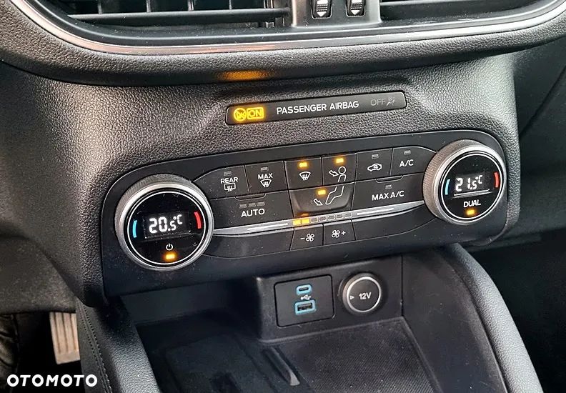 Ford Kuga 1.5 EcoBoost FWD Titanium - 33