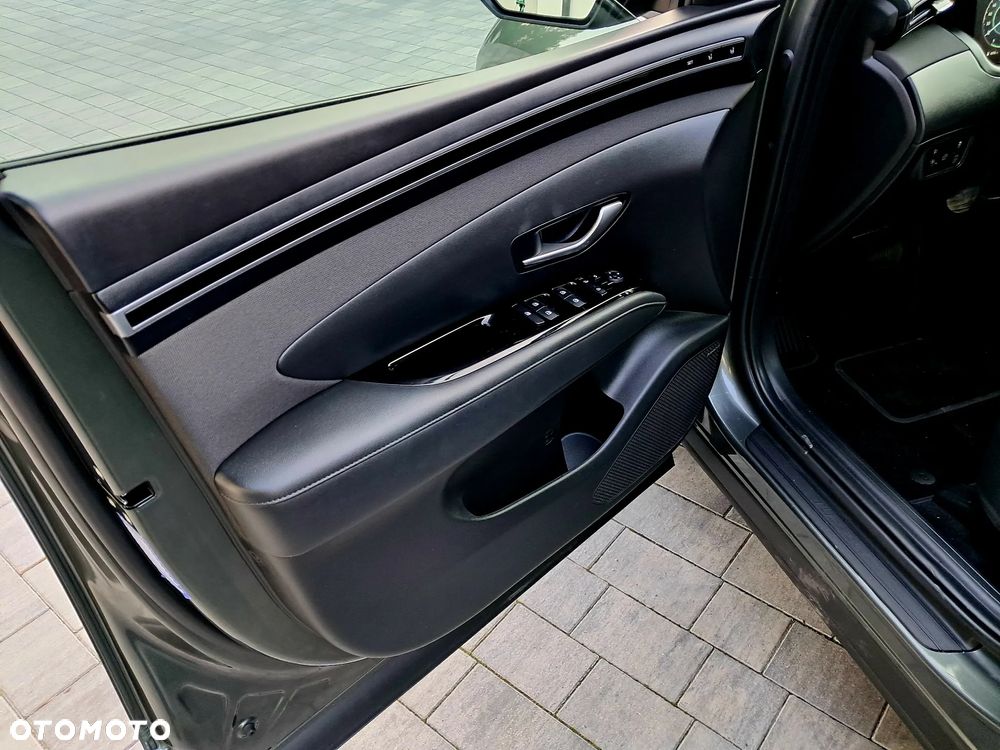Hyundai Tucson 1.6 T-GDi HEV Executive 2WD - 15