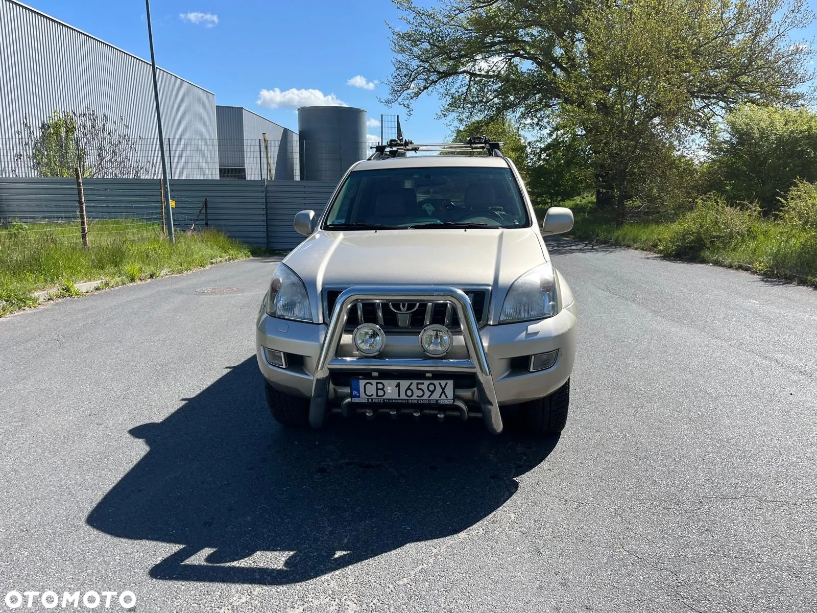 Toyota Land Cruiser - 2