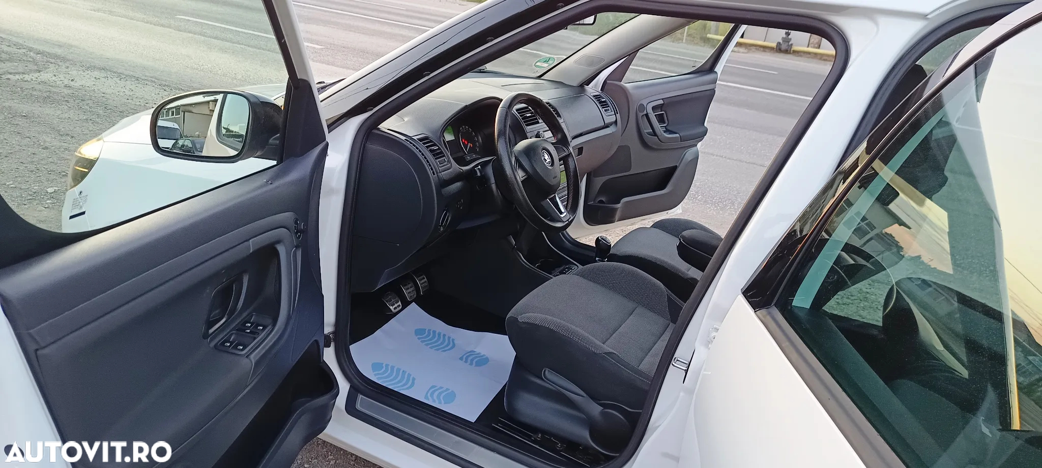 Skoda Roomster 1.2 TSI Noire - 33