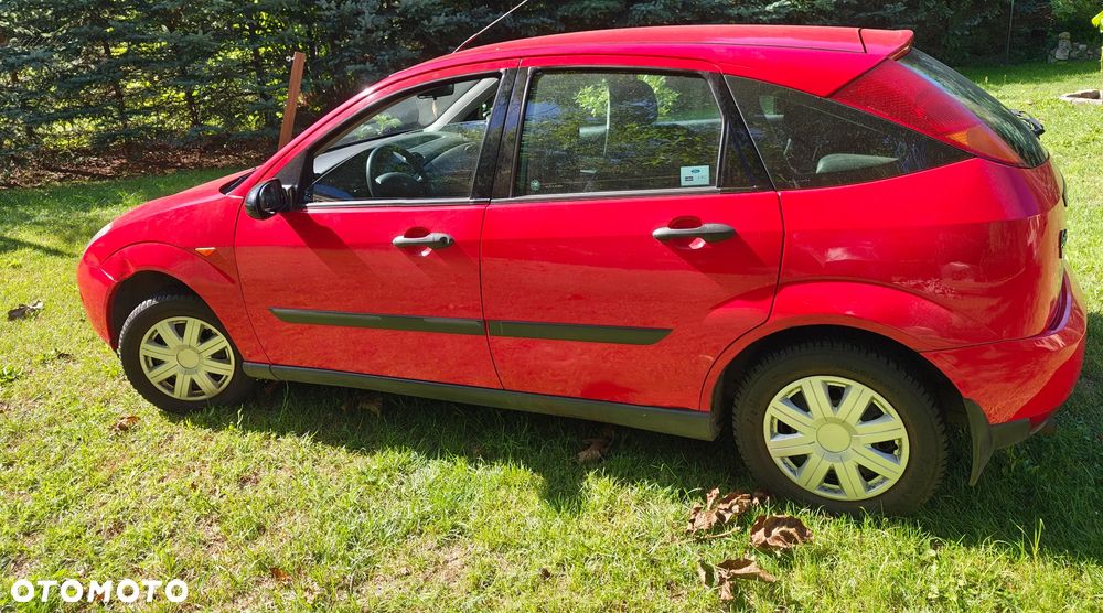 Ford Focus 1.6 Ambiente - 3